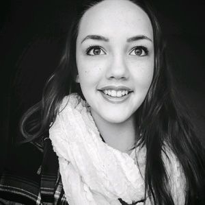 Meet your Posher, Lexi